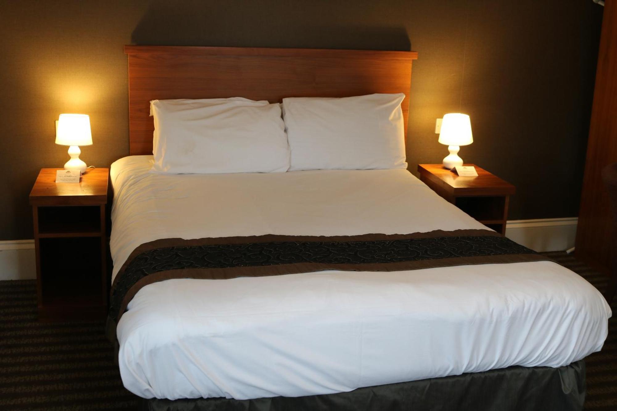 מנצ'סטר Fairway Inn מראה חיצוני תמונה