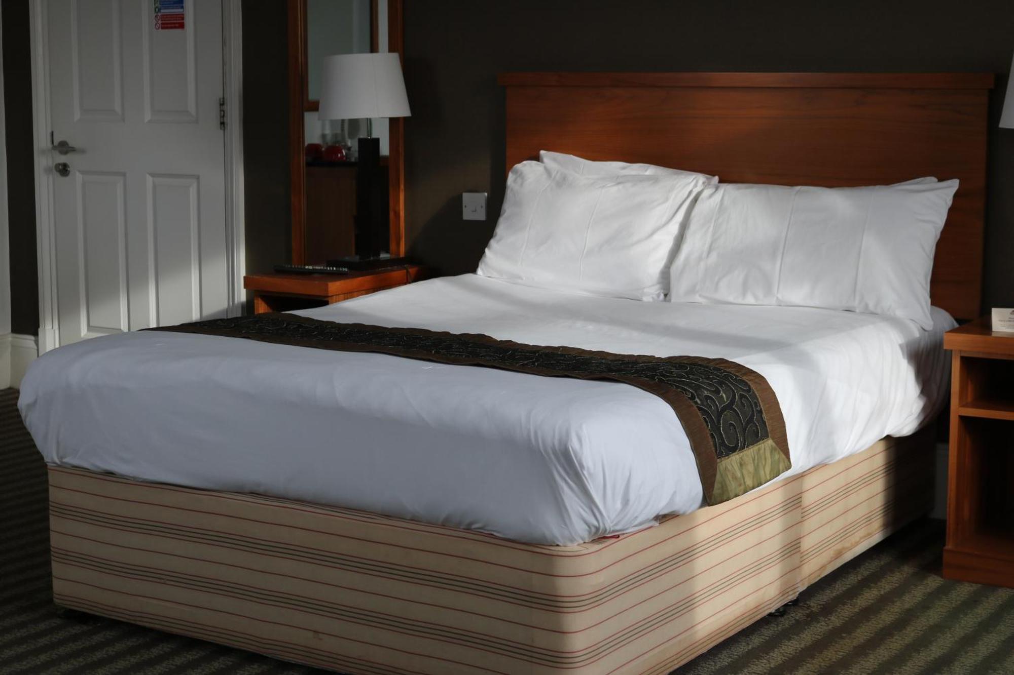 מנצ'סטר Fairway Inn מראה חיצוני תמונה